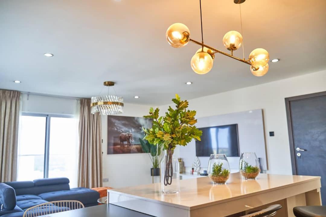 The Gallery Luxury Suites Cpg East Legon Exteriér fotografie