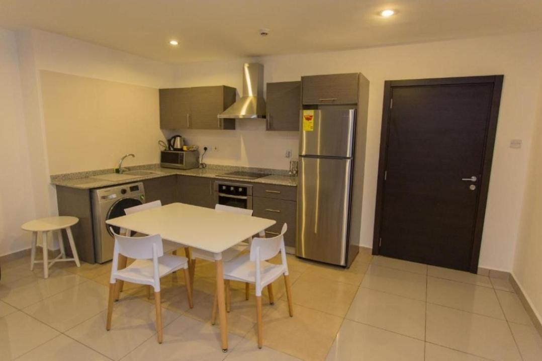 The Gallery Luxury Suites Cpg East Legon Exteriér fotografie